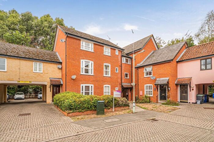2 Bedroom Apartment For Sale In Tannery Drive, Bury St. Edmunds, Suffolk, IP33