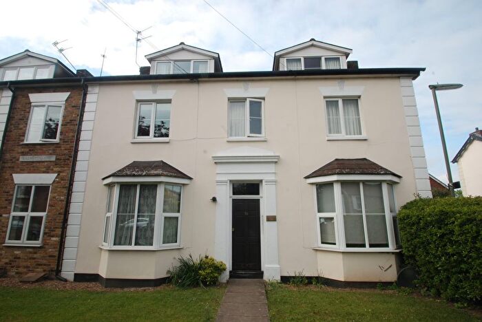 1 Bedroom Flat To Rent In Gresham Road, Staines, TW18