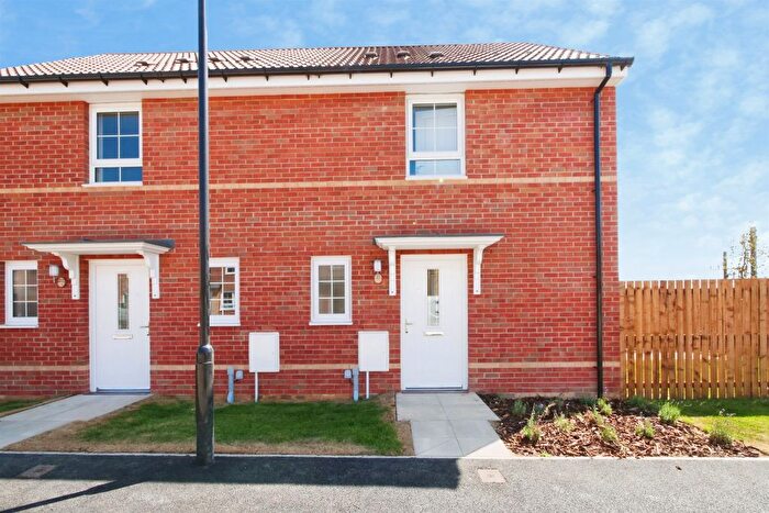 1 Bedroom Semi-Detached House For Sale In Brewster Way, Copmanthorpe, York, YO23
