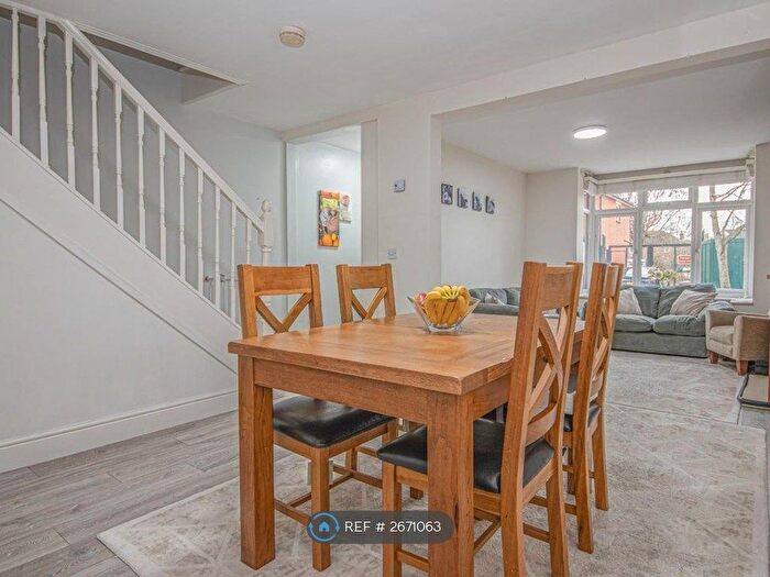 3 Bedroom Terraced House To Rent In Chamberlayne Road, Eastleigh, SO50