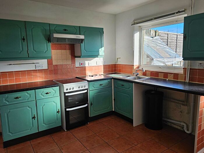 3 Bedroom End Of Terrace House For Sale In Owen Walk, Stafford, Staffordshire, ST17