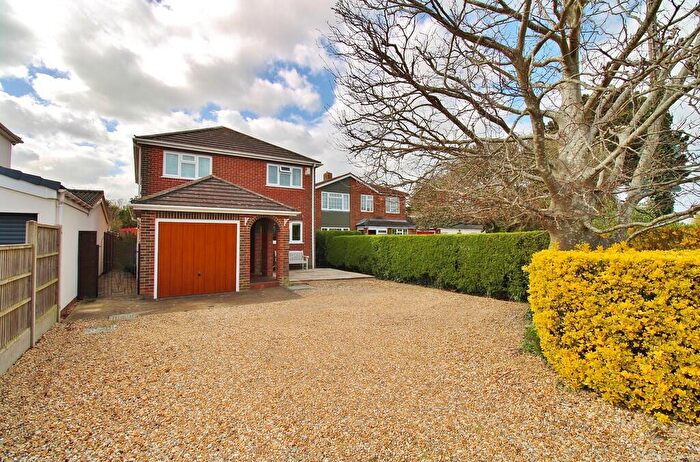 4 Bedroom Detached House For Sale In Titchfield Road, Stubbington, PO14
