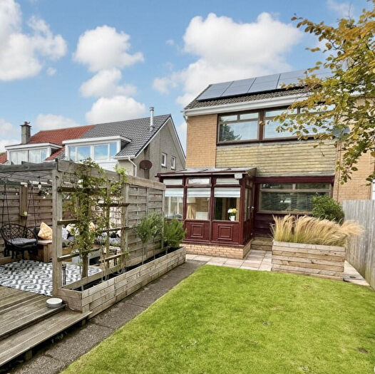 4 Bedroom Semi-Detached House For Sale In Alton Way, West Kilbride, KA23