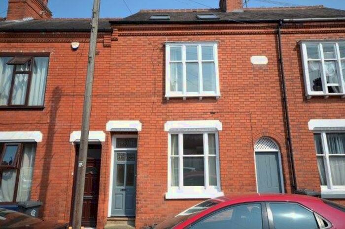 5 Bedroom House To Rent In Adderley Road, Leicester, LE2
