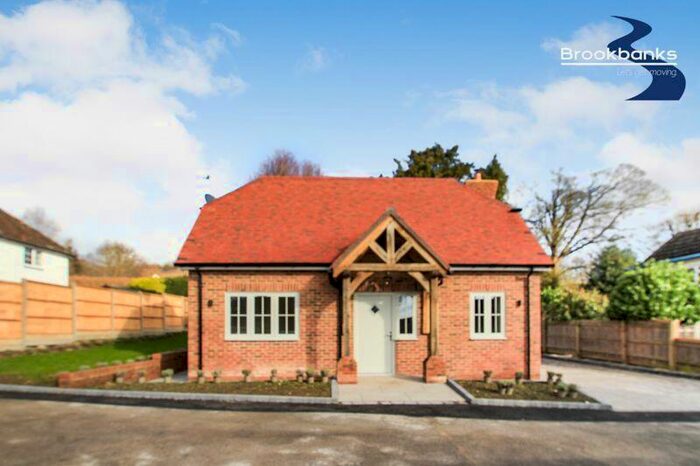 2 Bedroom Detached House To Rent In The Street, Detling, ME14