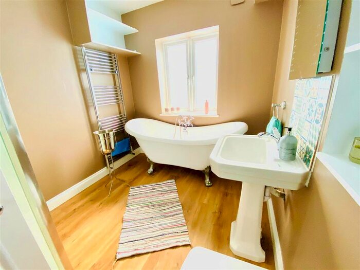 3 Bedroom Terraced House For Sale In Holmesdale Road, London, SE25