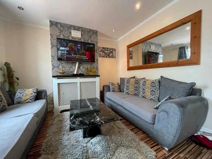 3 Bedroom End Of Terrace House To Rent In Wolseley Street, Reading, RG1