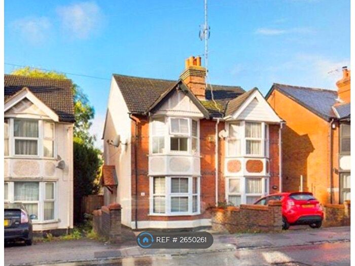2 Bedroom Semi-detached House To Rent In Hughenden Road, High Wycombe, HP13