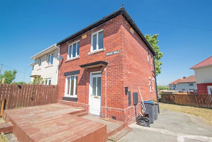3 Bedroom Semi-Detached House For Sale In Briardale, Delves Lane, Consett, DH8
