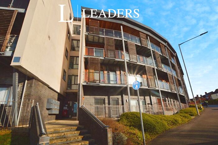 2 Bedroom Flat To Rent In Turner Road, Colchester, Essex, CO4