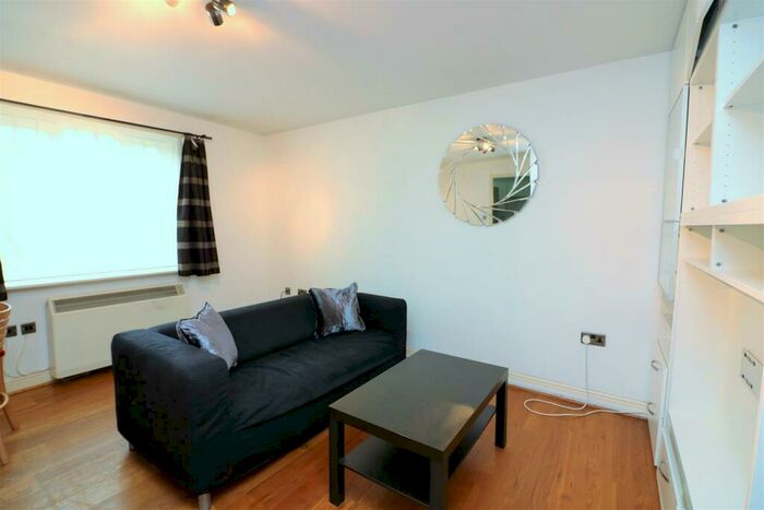 2 Bedroom Apartment To Rent In Otter Close, Stratford, E15