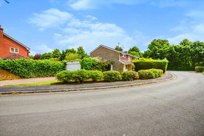 4 Bedroom Detached House To Rent In Chestnut Way, Busbridge, Godalming, Surrey, GU7