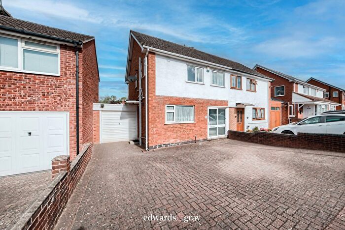 3 Bedroom Semi-detached House For Sale In Castle Drive, Coleshill, B46