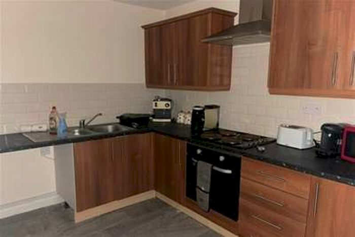 1 Bedroom Flat To Rent In Back Market Street, Newton-le-willows WA12