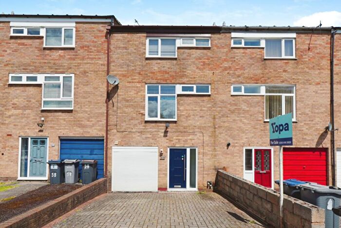 3 Bedroom Terraced House For Sale In Middle Leasow, Birmingham, B32