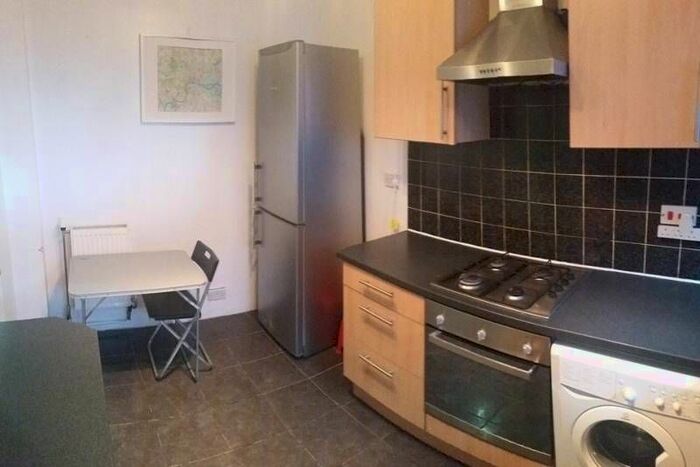 5 Bedroom End Of Terrace House To Rent In Bostocke Close, Basildon, SS15