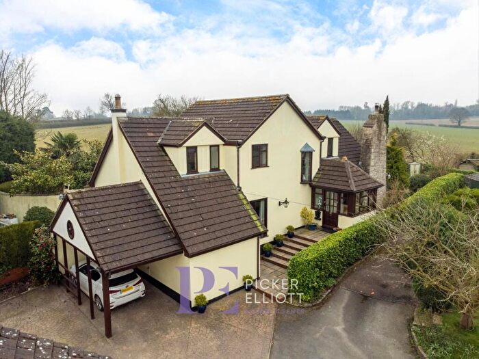 5 Bedroom Detached House For Sale In Chapel Lane, Norton Juxta Twycross, CV9