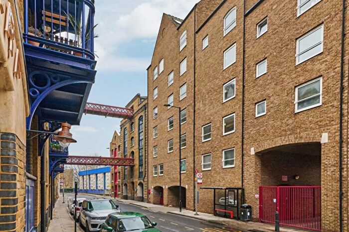 1 Bedroom Flat To Rent In Wapping High Street, Wapping, E1W