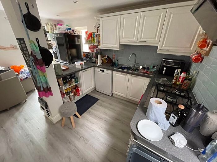 4 Bedroom Semi-Detached House To Rent In Bridge Road, Uxbridge, UB8