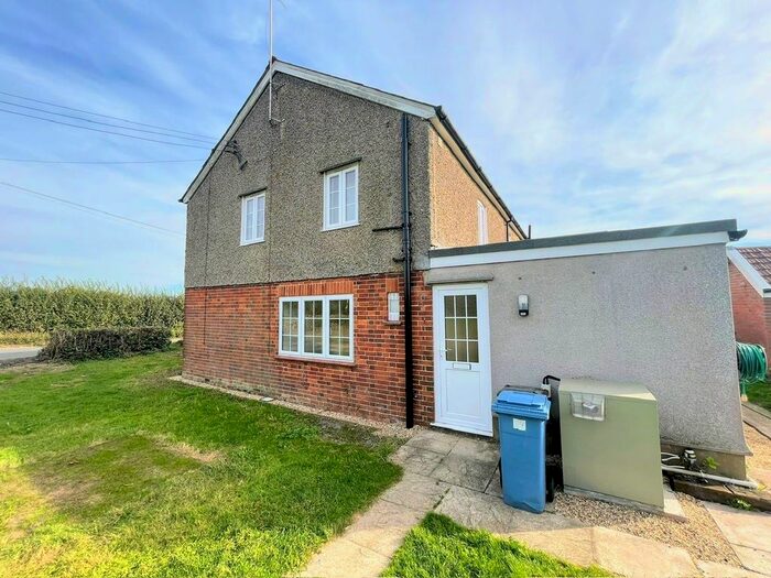 2 Bedroom End Of Terrace House To Rent In Orchard Lands, Burstall, Ipswich, IP8