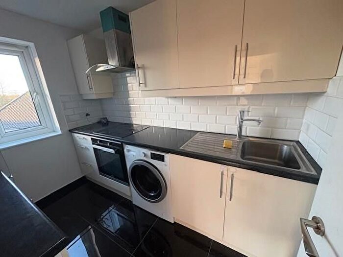 2 Bedroom Flat To Rent In Charles Crescent, Harrow, HA1