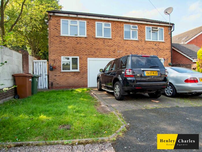 3 Bedroom Semi-Detached House To Rent In Hilary Drive, Aldridge, Walsall, WS9