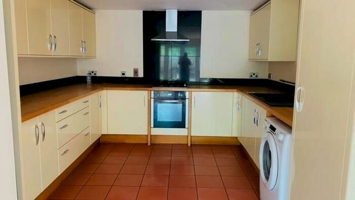 2 Bedroom Terraced House To Rent In Manchester Road, Deepcar, S36