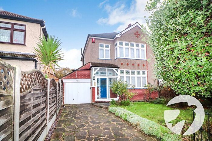 3 Bedroom Semi Detached House For Sale In Park Crescent, Erith, DA8