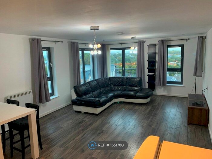 2 Bedroom Flat To Rent In Cambuslang, Glasgow, G72