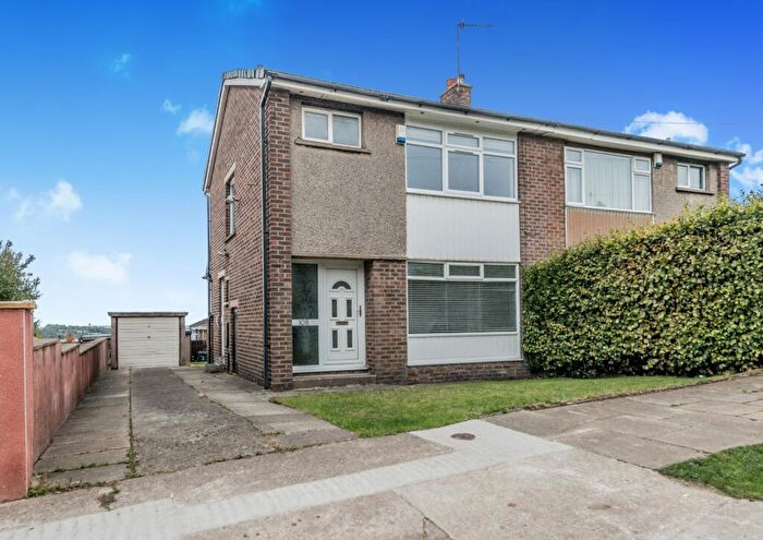 3 Bedroom Semi-Detached House For Sale In Denbrook Avenue, Bradford, West Yorkshire, BD4