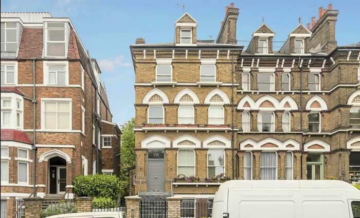 Studio To Rent In Fitzjohns Avenue, Hampstead, London, NW3