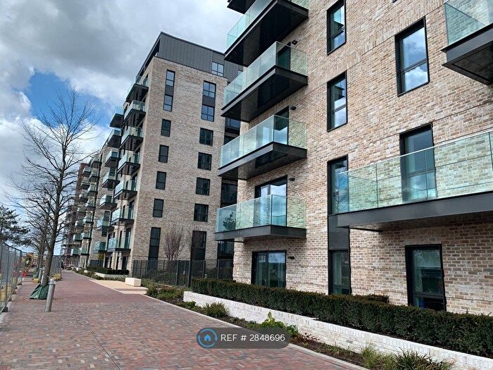 Studio To Rent In Edwin House, Southall, UB1