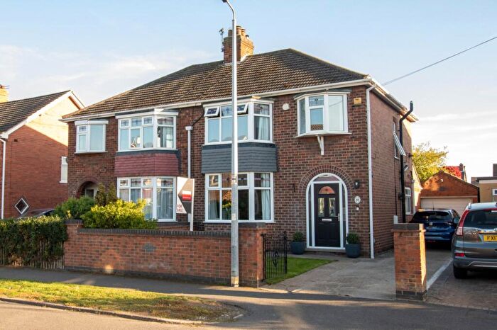 3 Bedroom Semi-Detached House For Sale In Peveril Avenue, Scunthorpe, North Lincolnshire, DN17