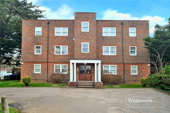 2 Bedroom Flat To Rent In London Road, Cheam, Sutton, SM3