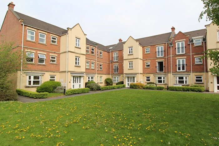 2 Bedroom Flat To Rent In Whitehall Drive, Leeds, West Yorkshire, LS12