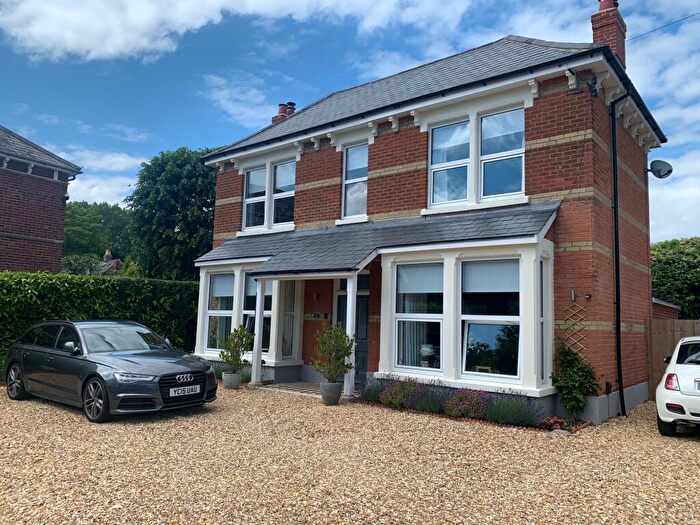 4 Bedroom Detached House To Rent In Fourth Avenue, Denvilles, PO9