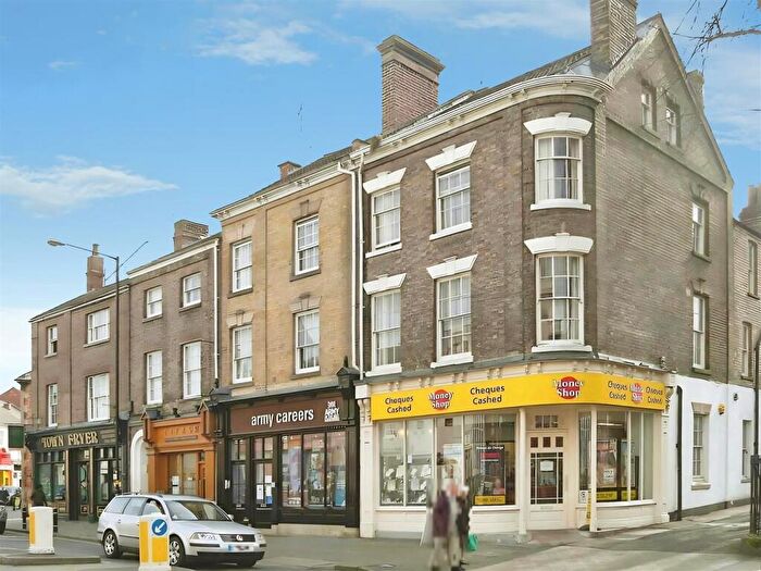 2 Bedroom Flat To Rent In Church Street, Town Centre, CV21