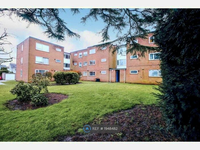 2 Bedroom Flat To Rent In Parkdale Court, Birmingham, B33