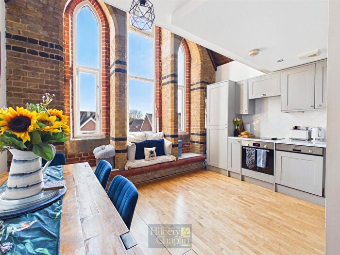 1 Bedroom Apartment For Sale In Pastoral Way, Warley, Brentwood, Essex, CM14