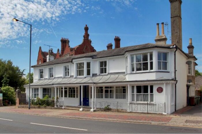 3 Bedroom Flat To Rent In Mount Ephraim, Tunbridge Wells, TN4