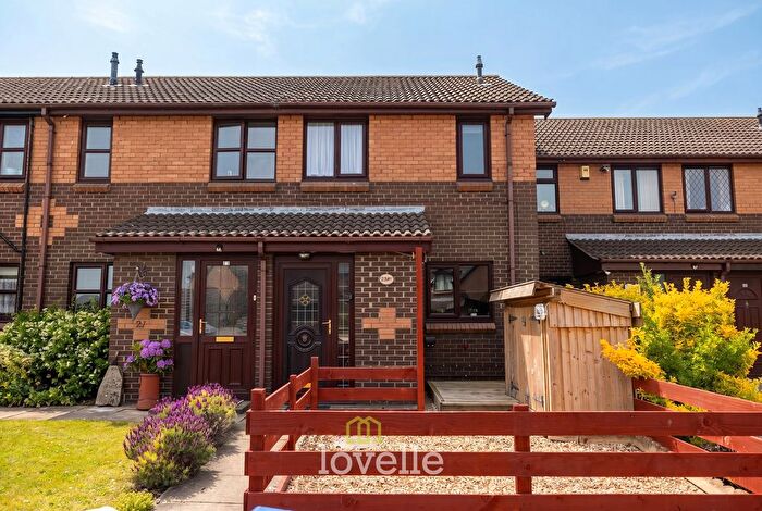 2 Bedroom Terraced House For Sale In Waterside Drive, Grimsby, DN31