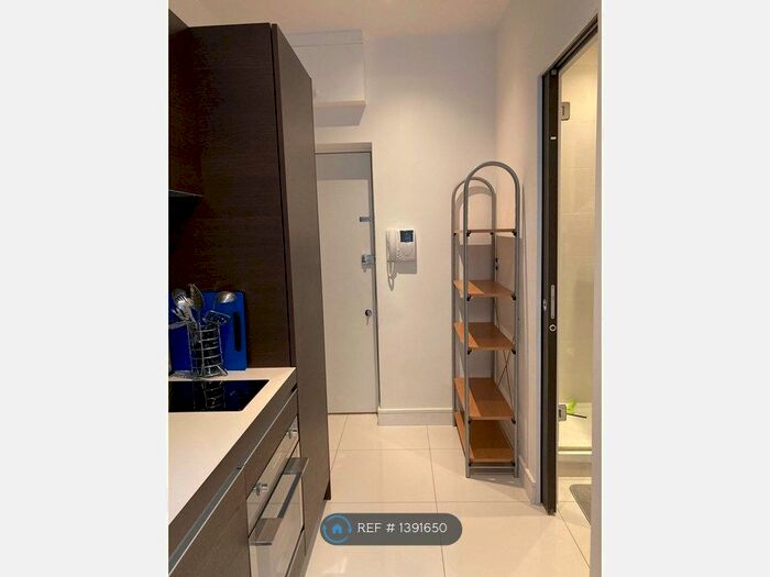 Studio To Rent In Albany House, Camden, London, WC1H