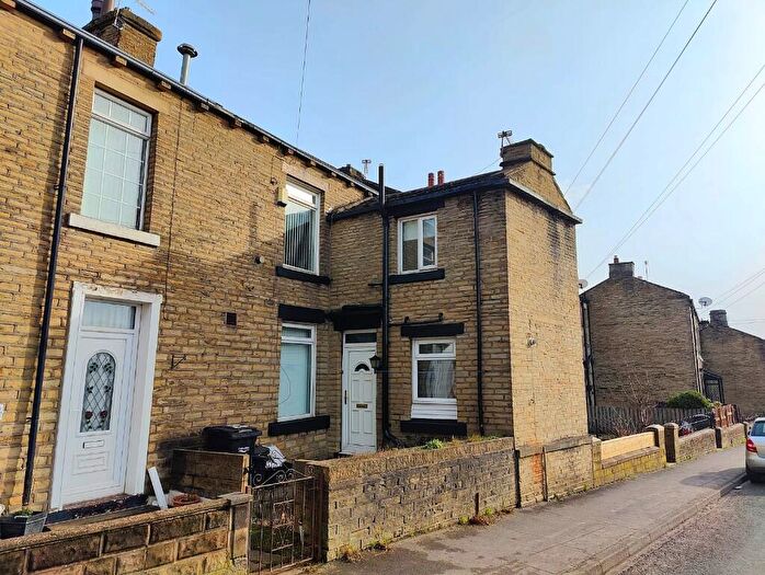 1 Bedroom Terraced House For Sale In Halifax Road, Brighouse, HD6