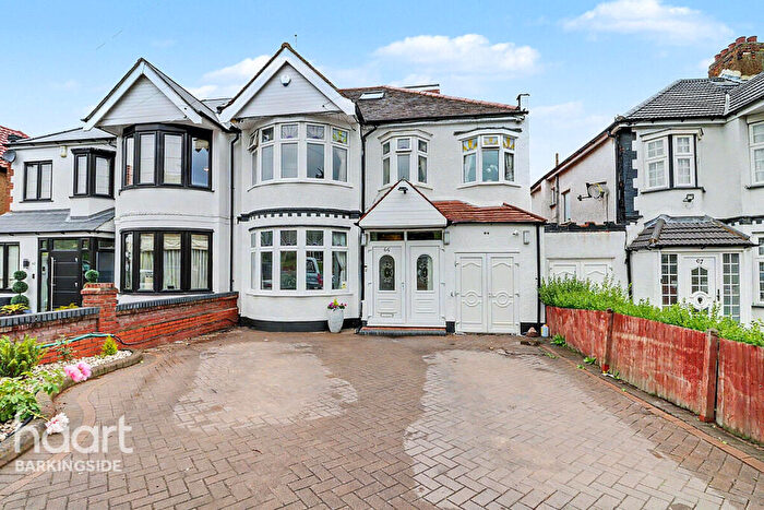 5 Bedroom Semi-Detached House For Sale In Stoneleigh Road, Clayhall, IG5