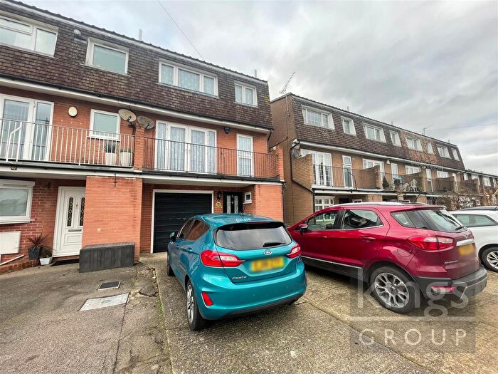 3 Bedroom End Of Terrace House For Sale In Marle Gardens, Waltham Abbey, EN9