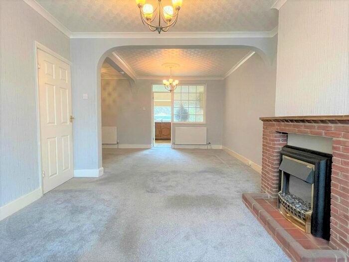 3 Bedroom Property To Rent In Tysoe Avenue, Enfield, EN3