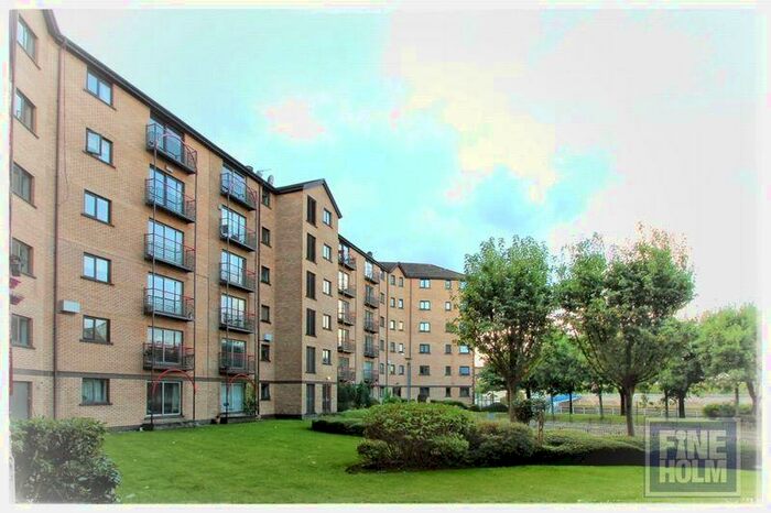 1 Bedroom Flat To Rent In Riverview Place, City Centre, Glasgow, Lanarkshire, G5