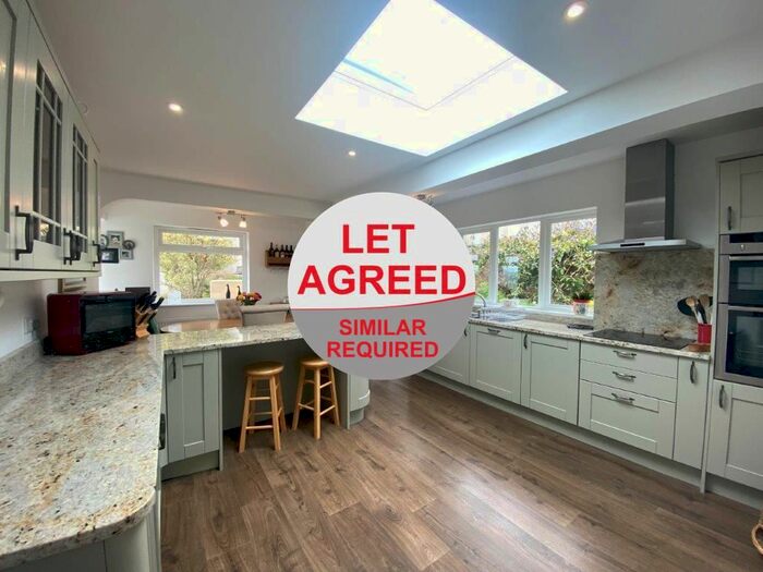 2 Bedroom Detached Bungalow To Rent In Blue Waters Drive, Paignton, TQ4