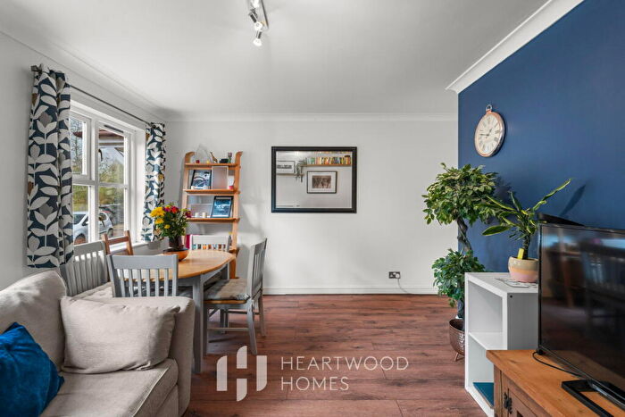 2 Bedroom Flat For Sale In The Brambles Prospect Road, St. Albans, AL1