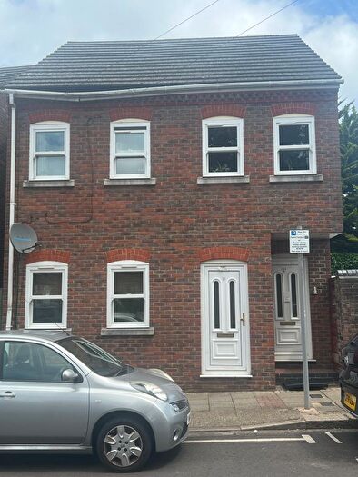 1 Bedroom Flat To Rent In Hightown Rd, Luton, LU2
